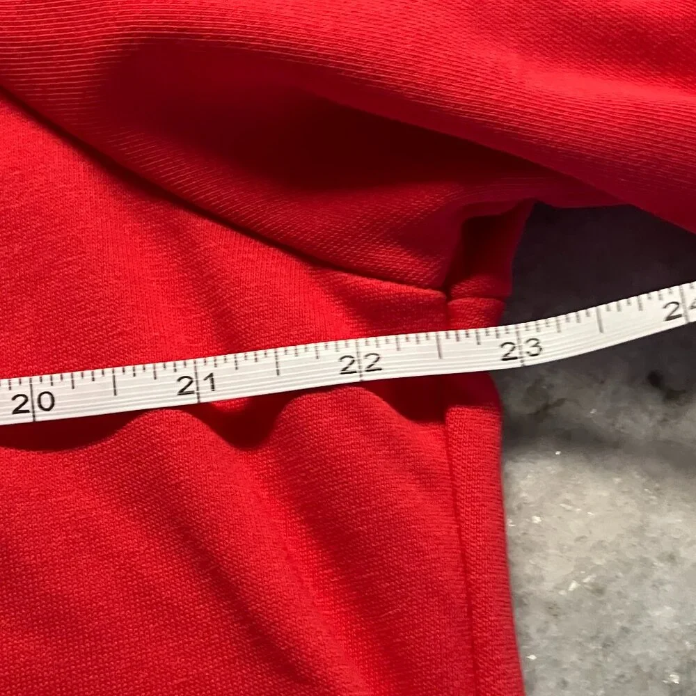 Red "Sisters" Sweatshirt Like New Size 2XL - Picture 8 of 8